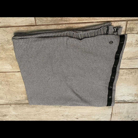 Lululemon vinyasa scarf.pique - Picture 3 of 8